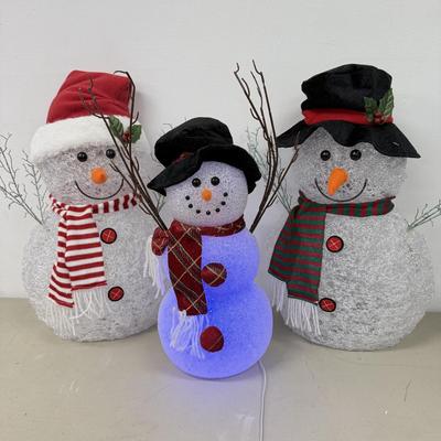 LOT 85: Fiber Optic Snowmen