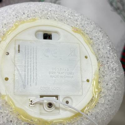 LOT 85: Fiber Optic Snowmen