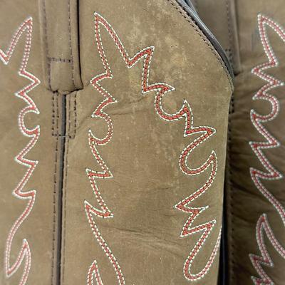LOT 87: Women's Size 8 Cowboy Boots: Smoky Mountain & Old West