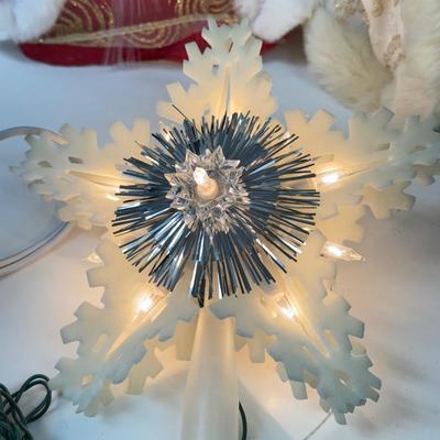 LOT 99: Christmas Tree Toppers