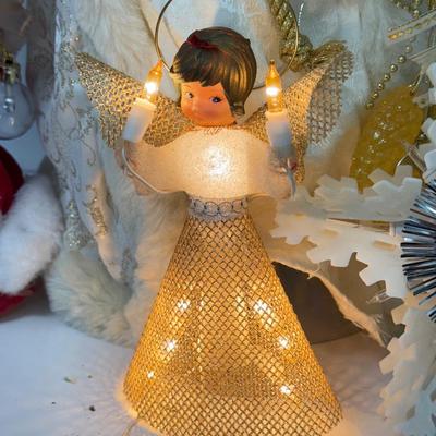 LOT 99: Christmas Tree Toppers