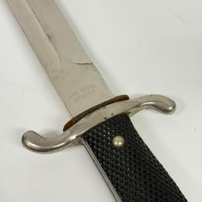 LOT 104: Carl Henkel Bielefeld Knife w Sheath