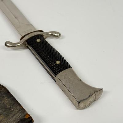 LOT 104: Carl Henkel Bielefeld Knife w Sheath