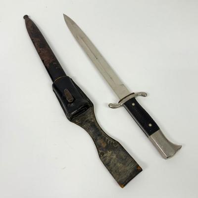 LOT 104: Carl Henkel Bielefeld Knife w Sheath
