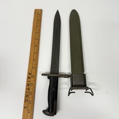 LOT 105: US Military Bayonet