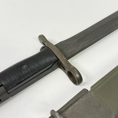 LOT 105: US Military Bayonet