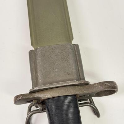 LOT 105: US Military Bayonet