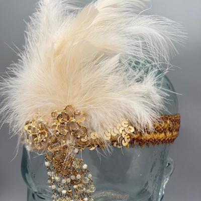 LOT 106: Goldtone Whiting & Davis Mesh Bag, 1920s style Headband & Ladies Gloves