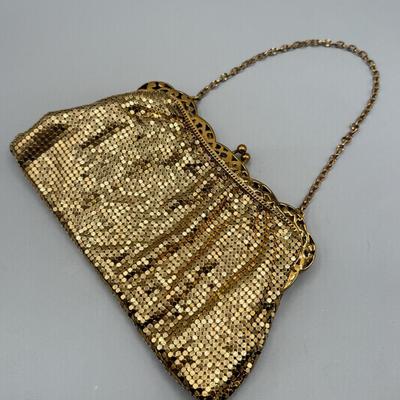 LOT 106: Goldtone Whiting & Davis Mesh Bag, 1920s style Headband & Ladies Gloves