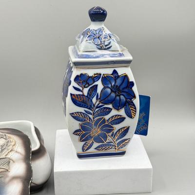 LOT 107: VTG. MCM Japanese Hand Painted Moriage DRAGONWARE Ceramic Candy/Trinket Dish w/lid , pair of Vintage Dragon Ashtrays and...