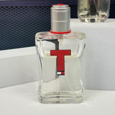 LOT 110: Tommy Hilfiger Tote Bag & Perfume