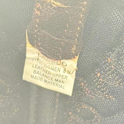 LOT 111: Laredo Women’s Size 8 Cowboy Boots