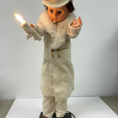 LOT 114: Vintage Animated Caroler in Green & Extra Tall Caroler