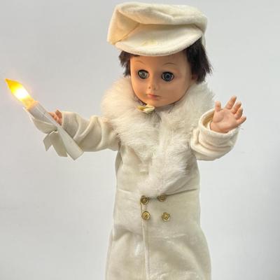 LOT 114: Vintage Animated Caroler in Green & Extra Tall Caroler