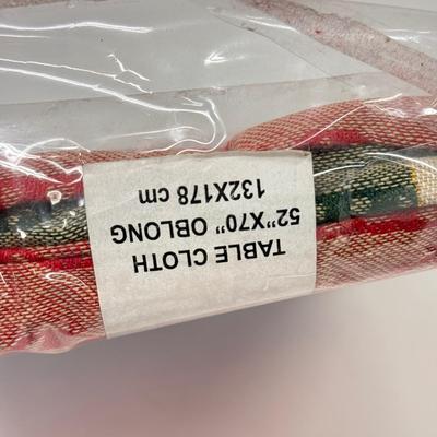 LOT 123: Four Cottage Classic Linens Oblong Tablecloths