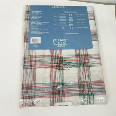 LOT 123: Four Cottage Classic Linens Oblong Tablecloths