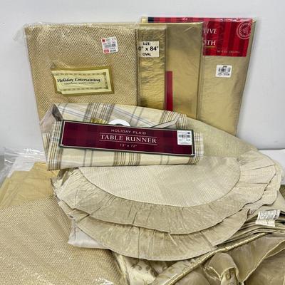 LOT 125: Gold Colored Tablecloths - some NIP