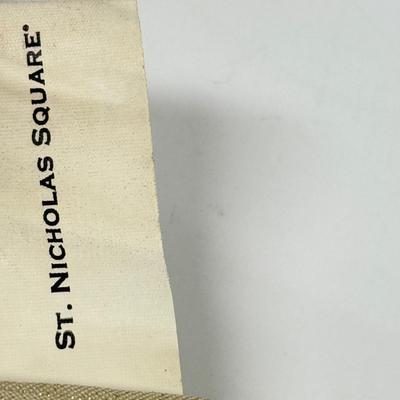 LOT 125: Gold Colored Tablecloths - some NIP