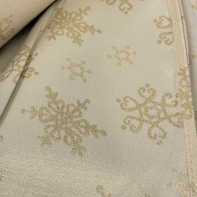 LOT 125: Gold Colored Tablecloths - some NIP