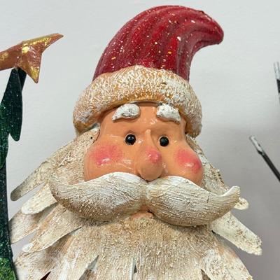 LOT 127: Metal Santa & Snowman Decor