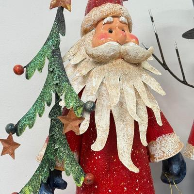 LOT 127: Metal Santa & Snowman Decor