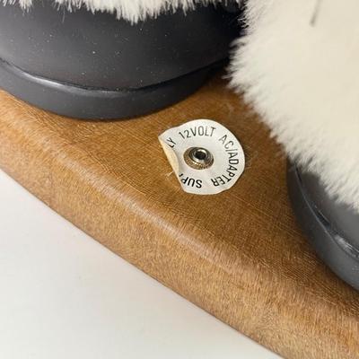 LOT 130: Animated Santa Figure