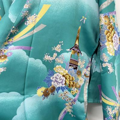 LOT 136: Blue Silk Japanese Kimonos