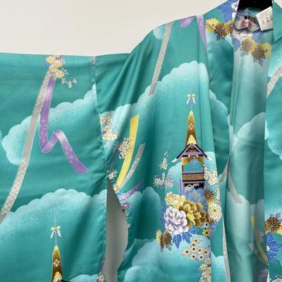 LOT 136: Blue Silk Japanese Kimonos