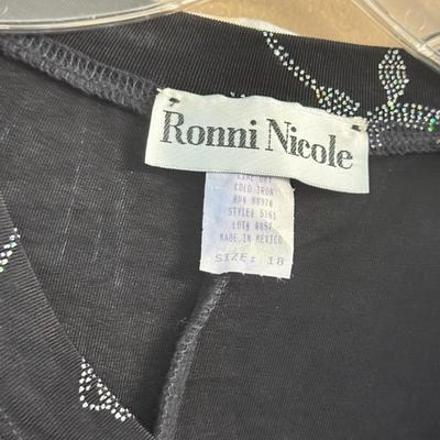LOT 140: New- Plus size- Sparkly Women's Clothing; Ronni Nicole & More- 2 full length dresses, 1 shorter dress and 1 blouse