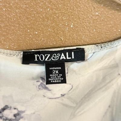 LOT 140: New- Plus size- Sparkly Women's Clothing; Ronni Nicole & More- 2 full length dresses, 1 shorter dress and 1 blouse