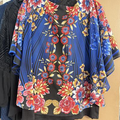 LOT 144: Women’s Tops: Ruby Rd, NWT & More
