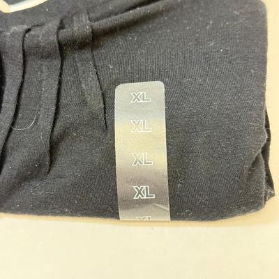 LOT 145: NIP Lizwear Pajama Sets- XL