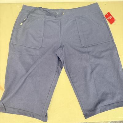 LOT 146: NWT Ladies Bottoms
