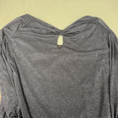 LOT 147: NWT Women’s Clothing