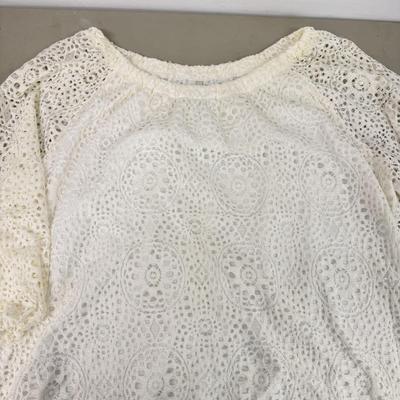 LOT 147: NWT Women’s Clothing