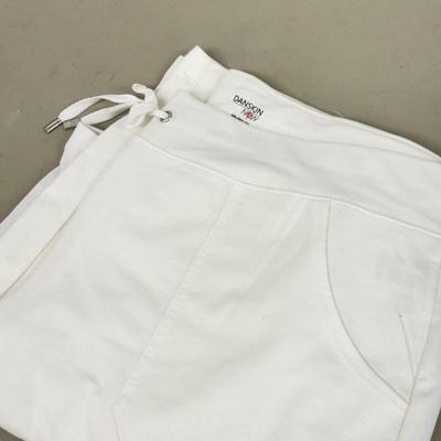 LOT 147: NWT Women’s Clothing