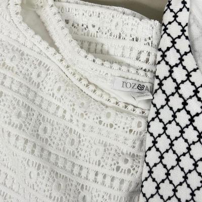 LOT 148: Women’s Tops & Tshirts - some NWT