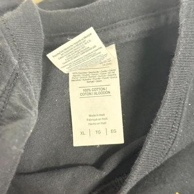 LOT 148: Women’s Tops & Tshirts - some NWT