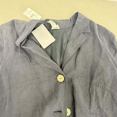 LOT 149: NWT Women’s Clothing