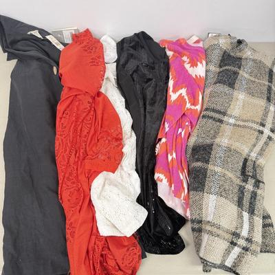 LOT 149: NWT Women’s Clothing