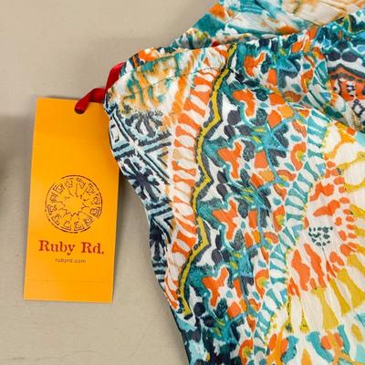 LOT 149: NWT Women’s Clothing