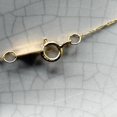 LOT 151: 10kt Gold Heart Pendant on 19" Chain (2.2gtw)