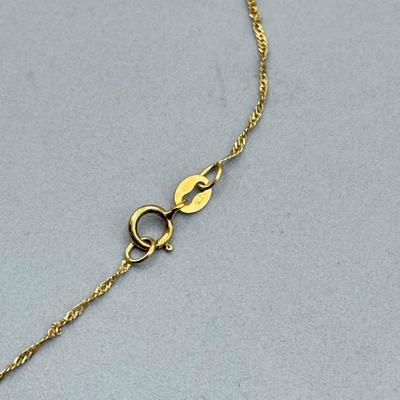 LOT 155: 10kt Gold "I LOVE YOU" Heart Pendant on 18' chain (1.8gtw)