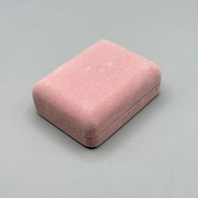 LOT 155: 10kt Gold "I LOVE YOU" Heart Pendant on 18' chain (1.8gtw)