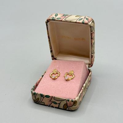 LOT 156: 14kt Irish Claddagh Stud Earrings (0.5gtw)