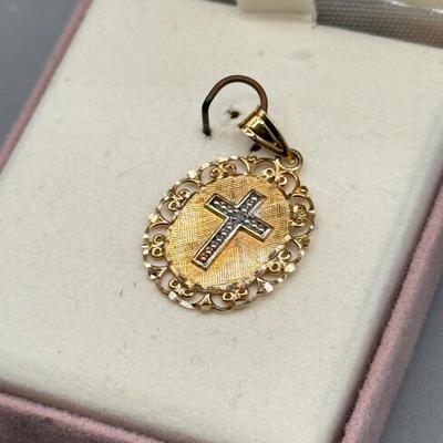 LOT 157: New- 14kt Gold Michael Anthony Cross Pendant (1.3gtw)