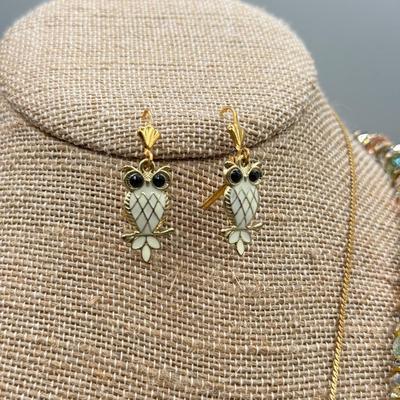 LOT 169: Pendant Necklaces, Amber Color Bracelet, Owl Necklace w Matching Earrings & More