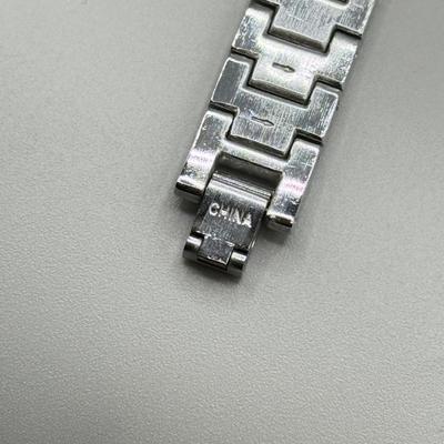 LOT 174: UniSex Watches: Armitron and More