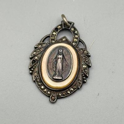 LOT 182: Vintage Sterling Silver Religious Pendants (22.8gtw) featuring Vintage Ottaviani 925 Italian Modernistic Catholic Pendant