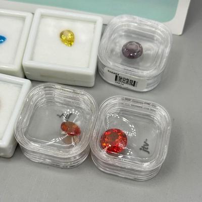 LOT 190: Collection of Loose Gemstones